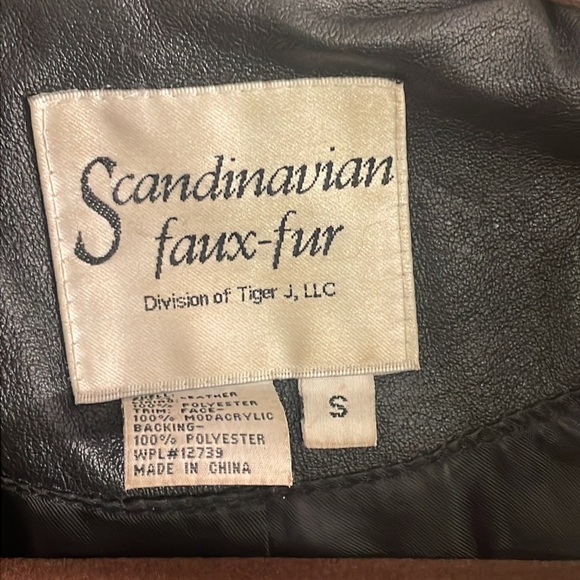 Scandinavian Faux-fur Winter Jacket - Picture 2 of 6